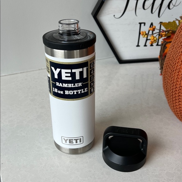YETI Rambler 18 oz Bottle - Black and White - Picture 2 of 6